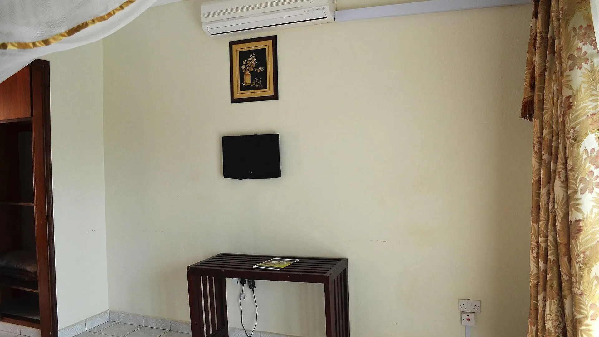Victoria Travel Hotel Kampala