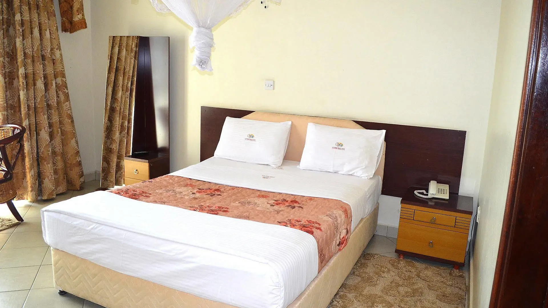 Victoria Travel Hotel Kampala