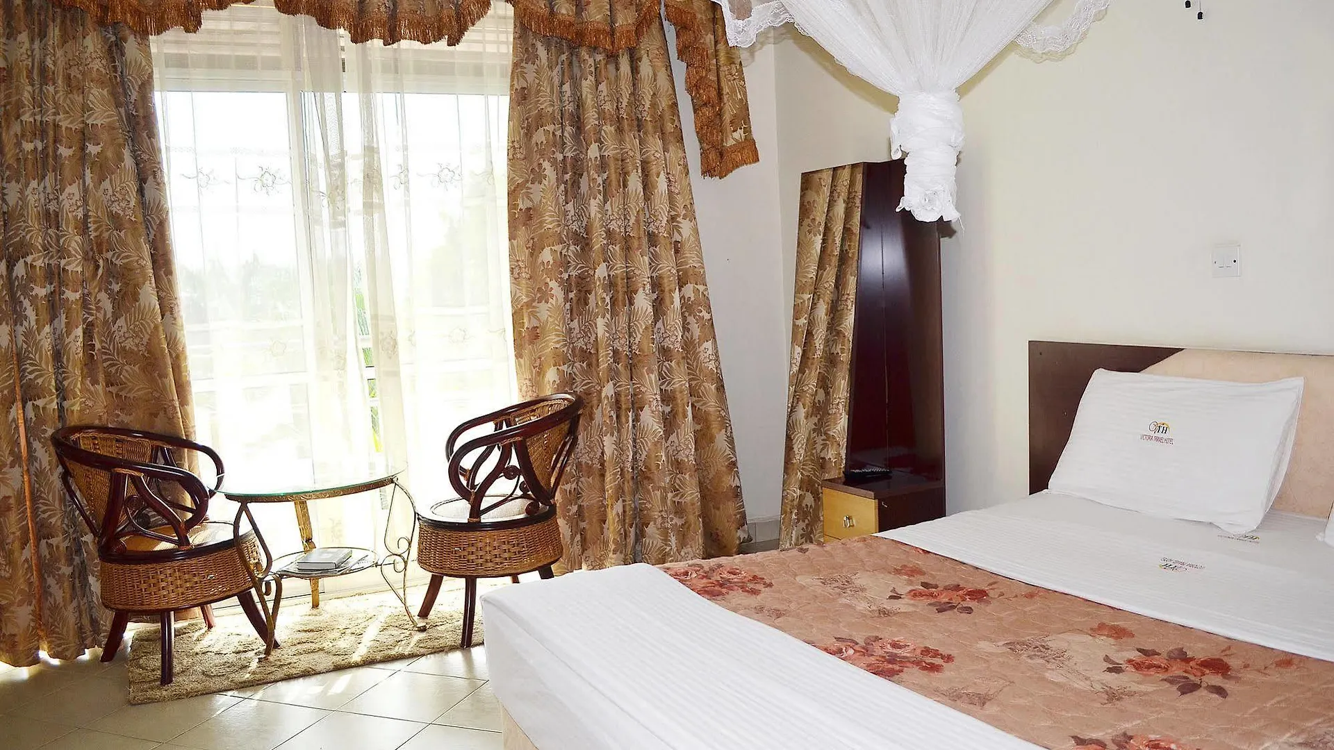 Victoria Travel Hotel Kampala 3*,
